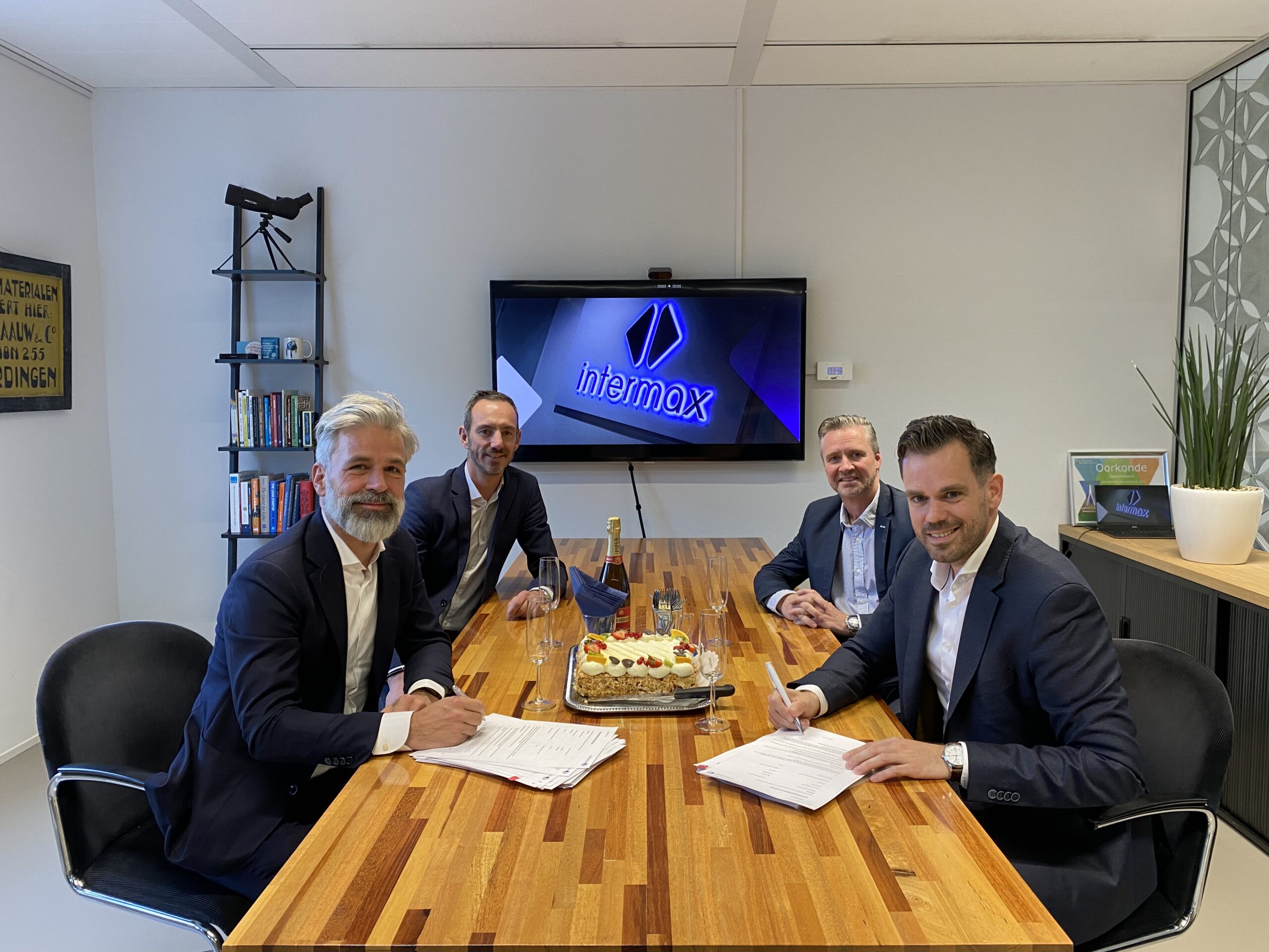 Intermax en Unica ICT Solutions formaliseren samenwerking voor EPD-omgeving Revant
